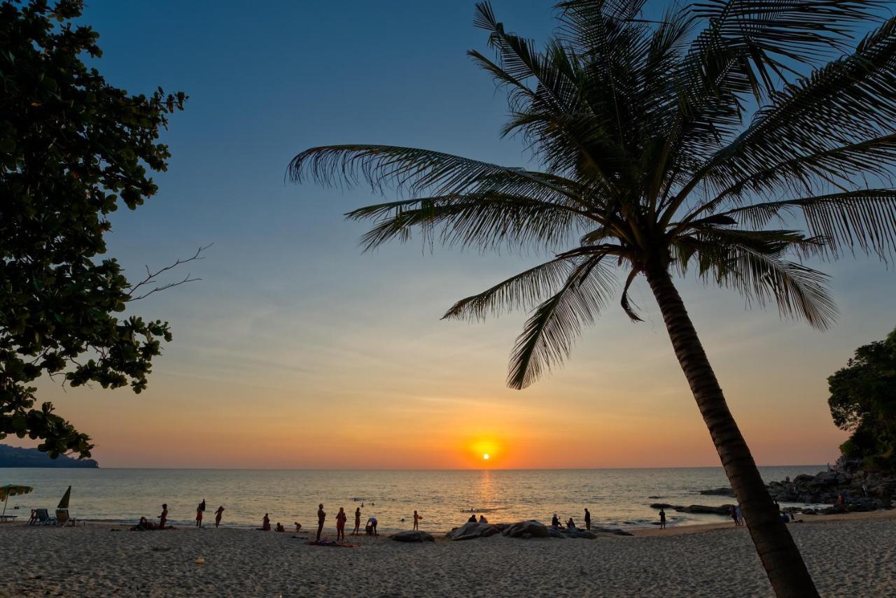 Outrigger Surin Beach Resort - Sha Extra Plus Εξωτερικό φωτογραφία Sunset at Tanjung Puteri Beach