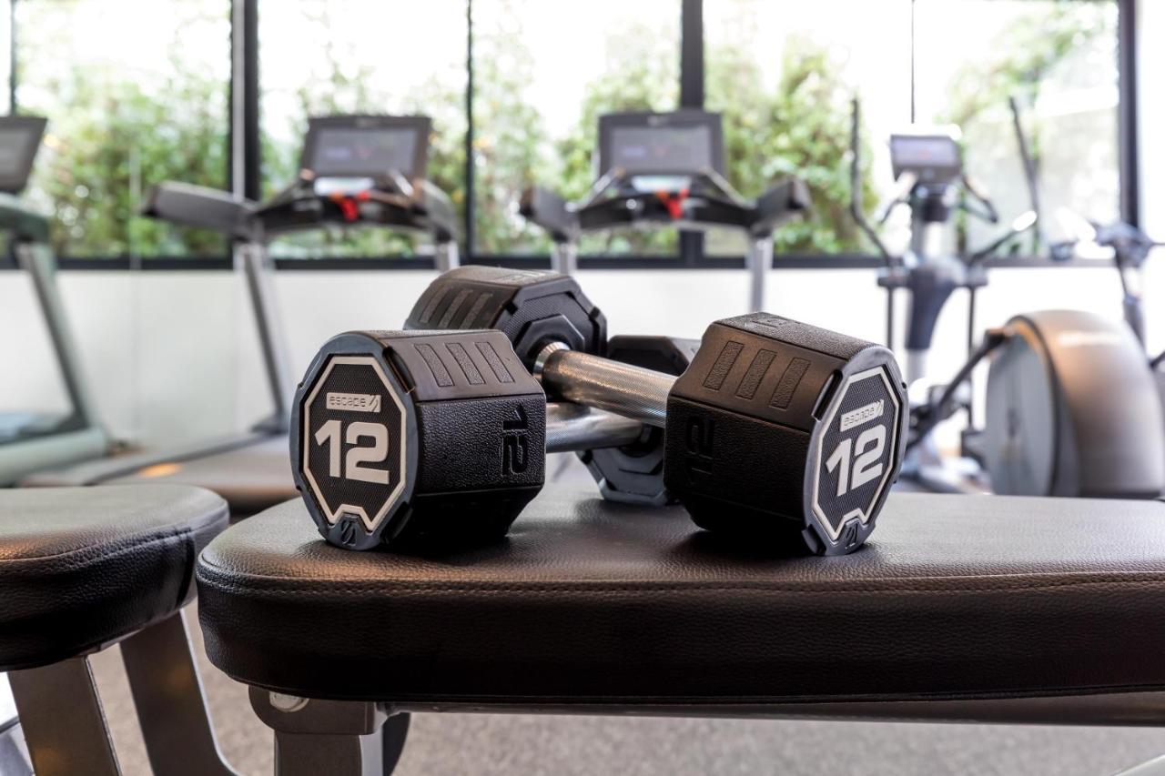 Outrigger Surin Beach Resort - Sha Extra Plus Εξωτερικό φωτογραφία 12 kg (26 lb) dumbbell