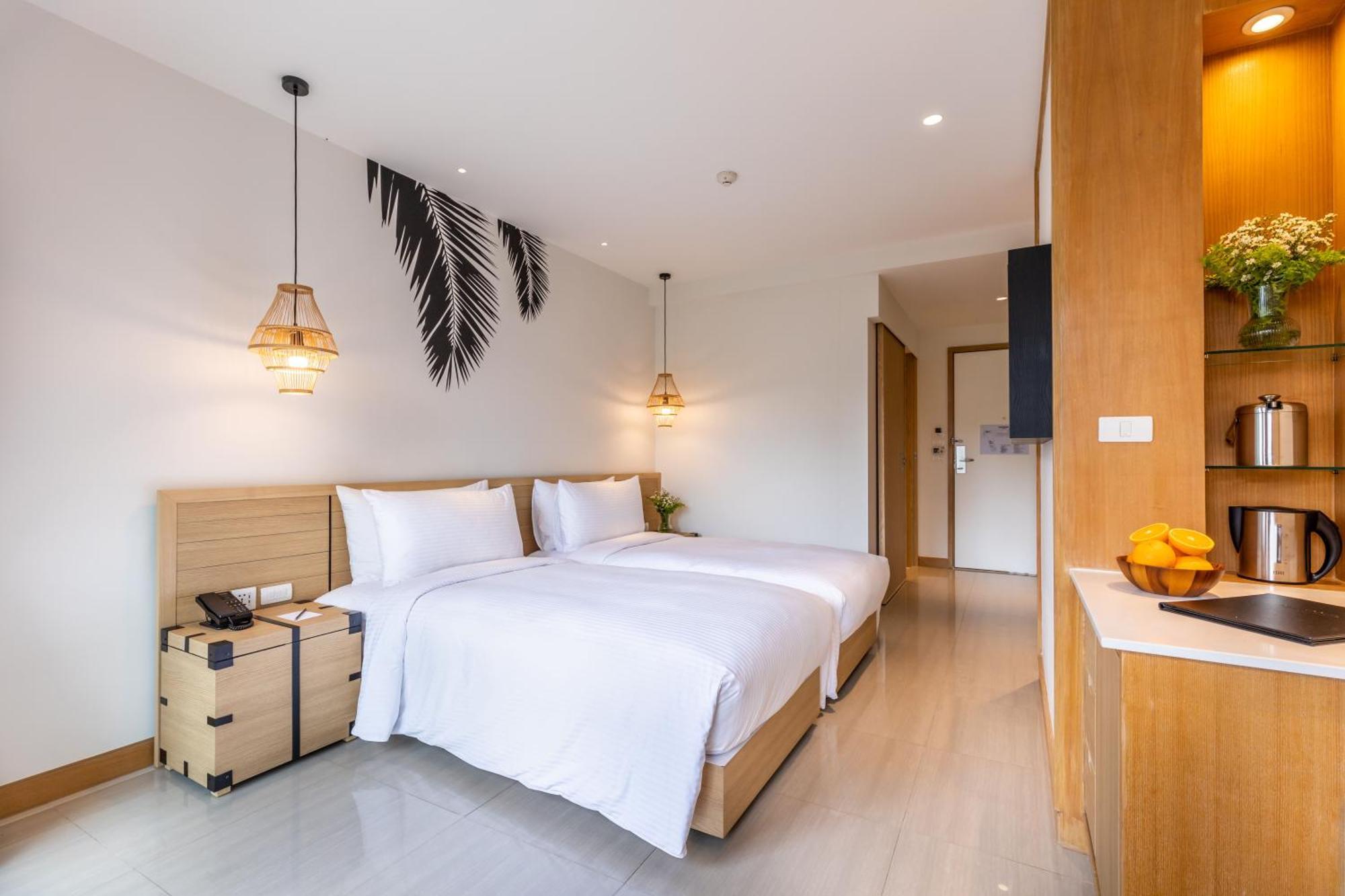 Outrigger Surin Beach Resort - Sha Extra Plus Δωμάτιο φωτογραφία Deluxe Room